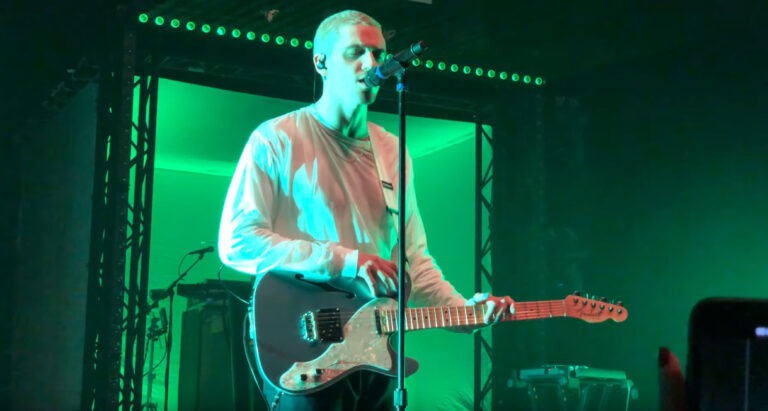 Lauv le dedica una canción a Los Sims en su próximo álbum