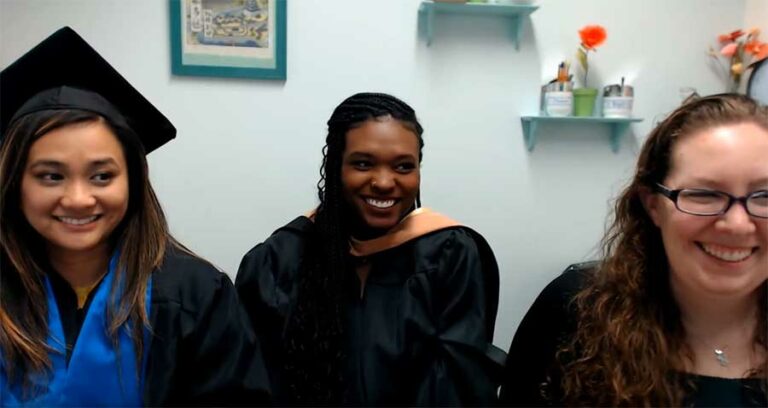 Retransmisión del directo oficial de Los Sims 4 Días de Universidad