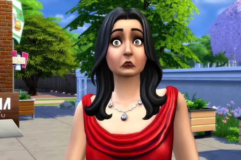 Una Sim de cabello negro y vestido rojo muestra una expresión de sorpresa en una plaza con árboles.